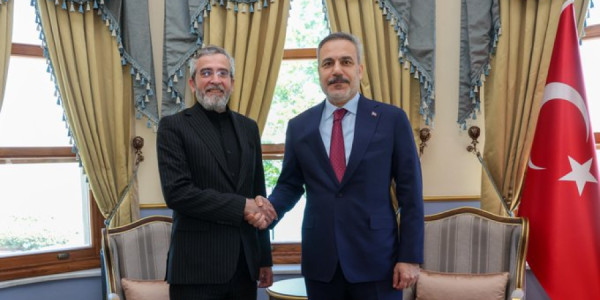 Hakan Fidan  İran Ali Milli Təhlükəsizlik Şurasının katibinin müavini ilə görüşüb