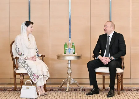 İlham Əliyev Pakistanın Pəncab əyalətinin Baş nazirini qəbul edib