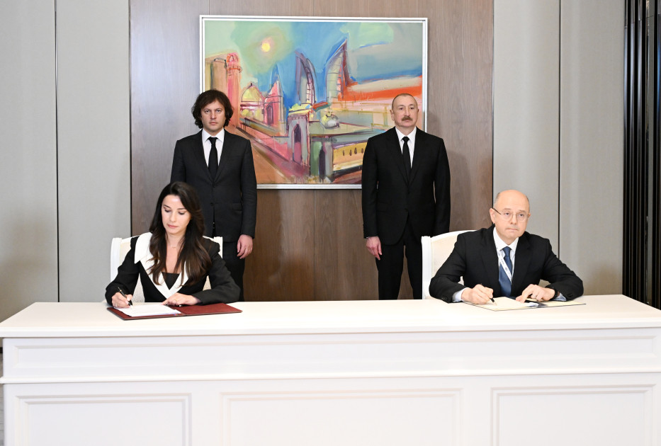Azərbaycan və Gürcüstan arasında enerji və nəqliyyat sahəsində mühüm sazişlər imzalanıb