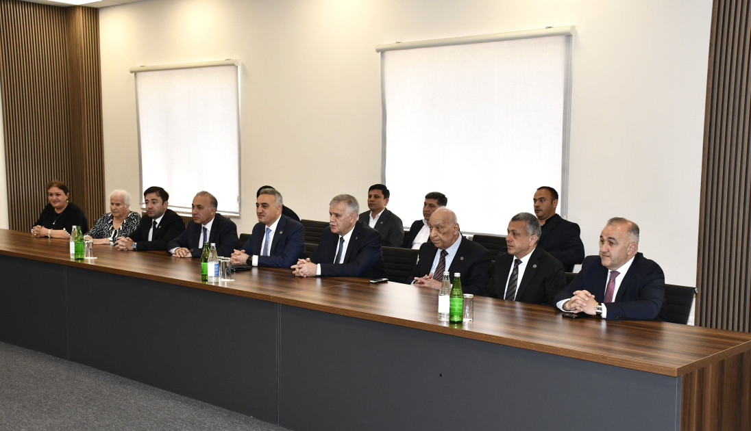 Vəkillər Kollegiyasının nümayəndə heyəti Qarabağ Universitetində olub