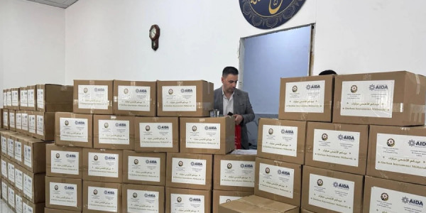 Azərbaycan Kərkükdə 150 ailəyə bayram sovqatı çatdırıb