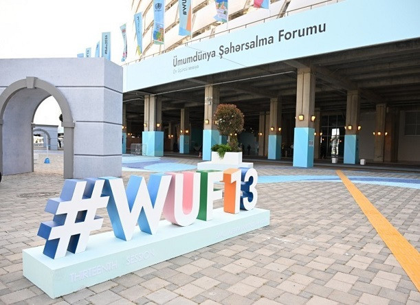 WUF13-də qeyri-rəsmi yaşayış məntəqələrinin transformasiyası müzakirə olunur