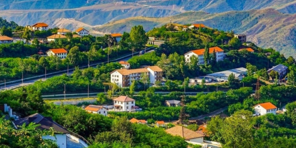 Qarabağ və Şərqi Zəngəzurda müasir və təhlükəsiz şəhər mühiti formalaşdırılır-