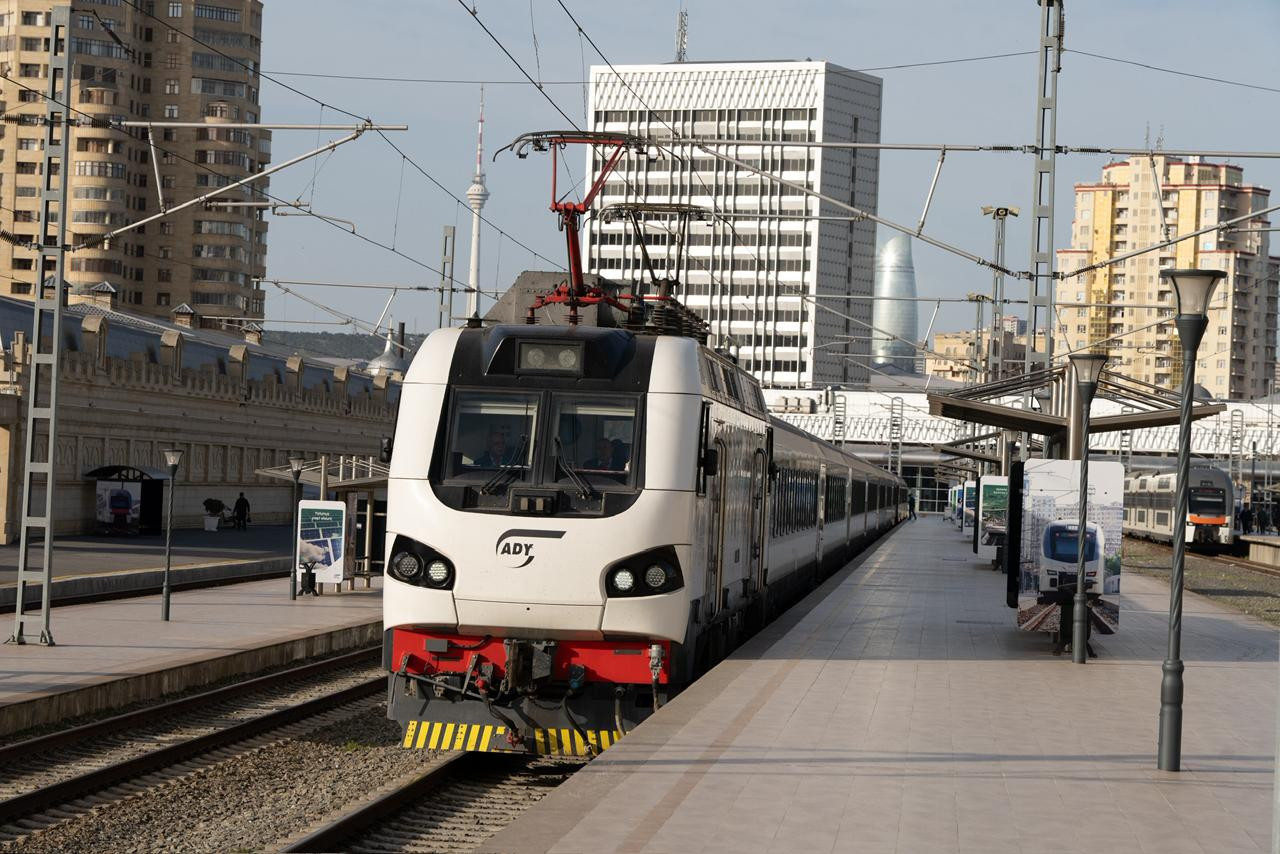 Bakı-Tbilisi sərnişin qatarının bilet qiyməti AÇIQLANIB