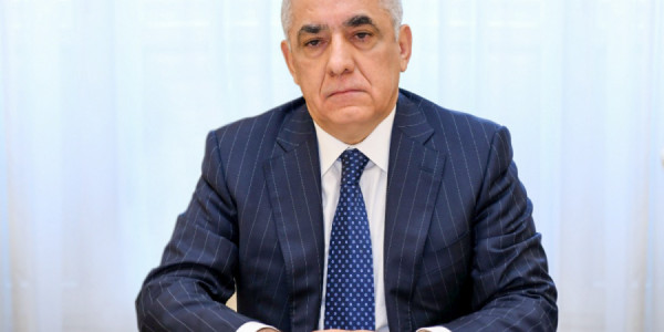 Əli Əsədov Türkmənistana  səfər edib