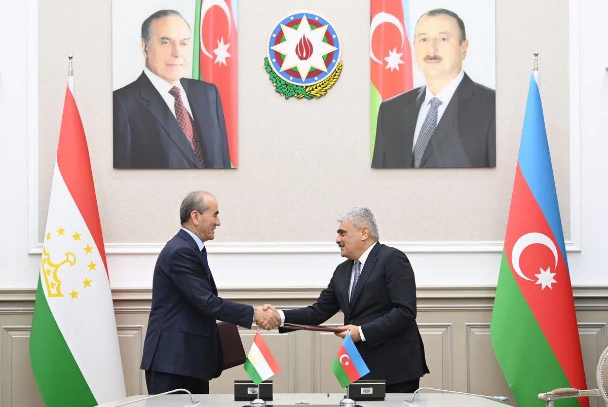 Azərbaycan–Tacikistan Hökumətlərarası Komissiyasının 8-ci iclası keçirilib