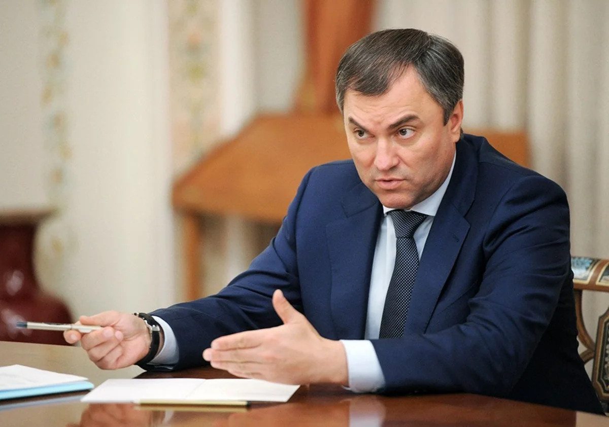 Volodin Paşinyanı Moskvaya qarşı qeyri-dost siyasəti yürütməkdə ittiham edib