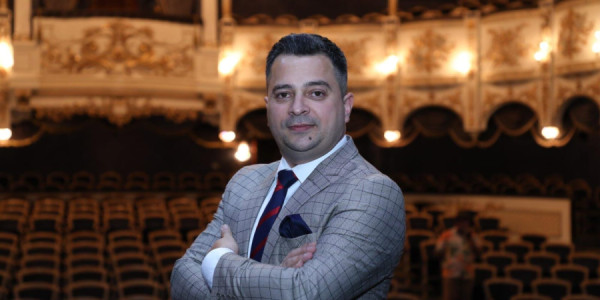 Elməddin Dadaşov: Rejissorun imzası onun dünyagörüşündən gəlir –
