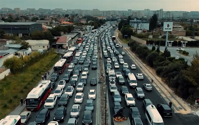 Bu yollarda tıxac var-