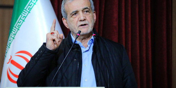 Pezeşkian: İranda strateji qərarlar ali liderin razılığı olmadan qəbul edilmir