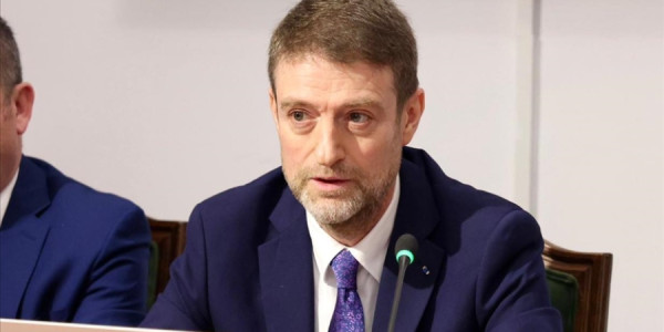 Rusiyanın Kiyevə hücumu Albaniyanın sərt reaksiyasına səbəb oldu