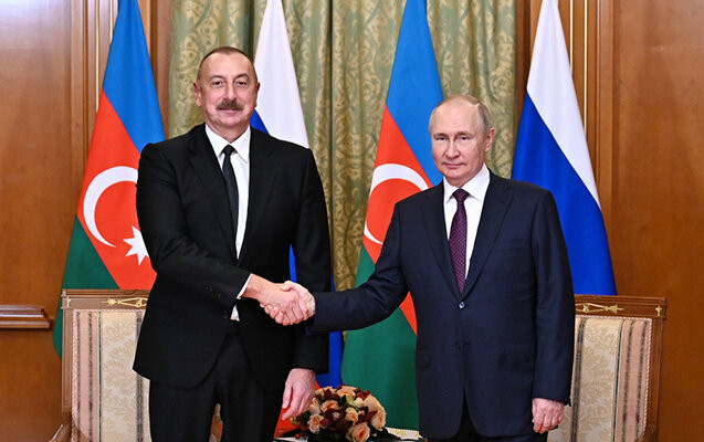 Vladimir Putin İlham Əliyevi təbrik edib