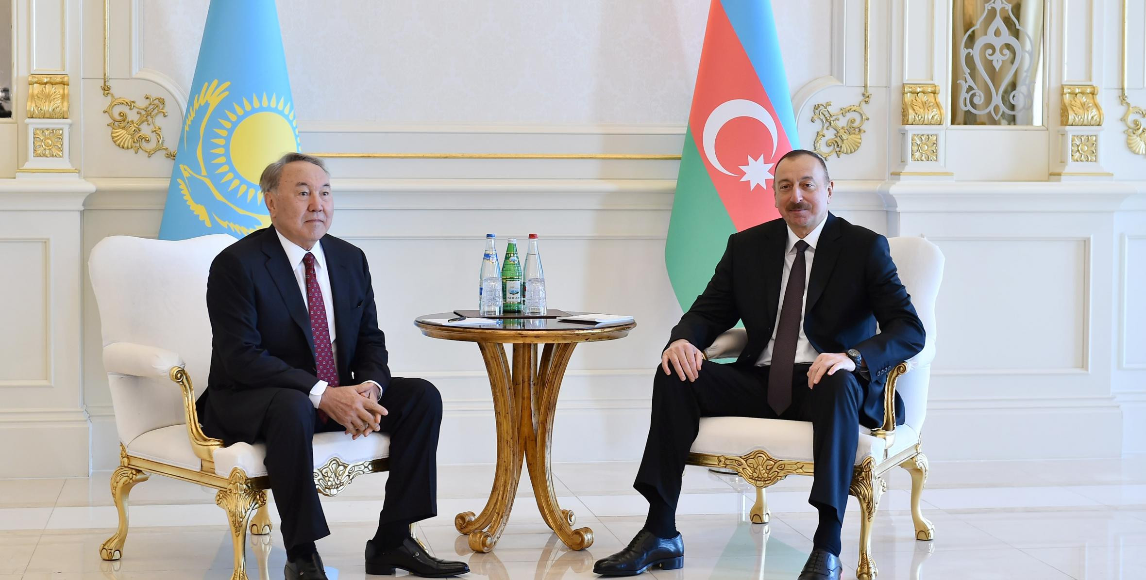 Nursultan Nazarbayev İlham Əliyevi Müstəqillik Günü və Qurban bayramı münasibətilə təbrik edib