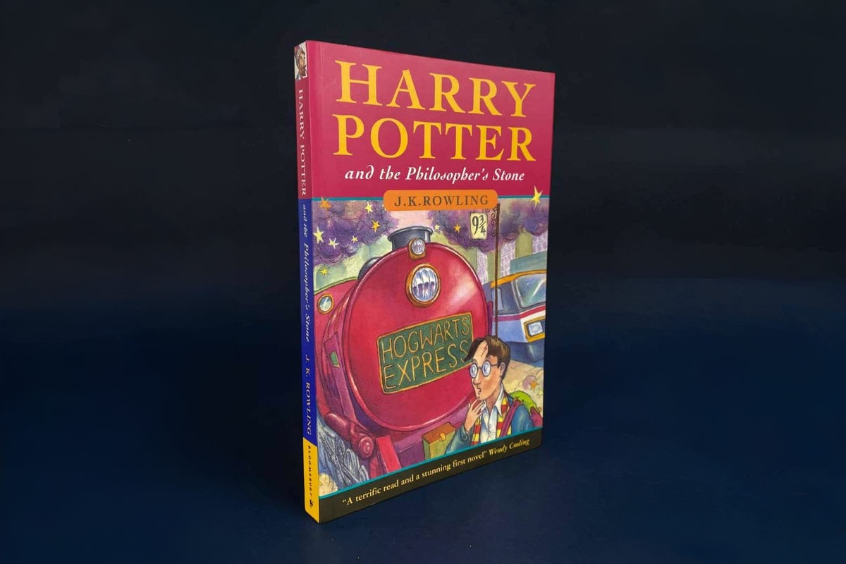 "Herri Potter və Fəlsəfə Daşı"nın ilk nəşri 23.000 dollara satılıb