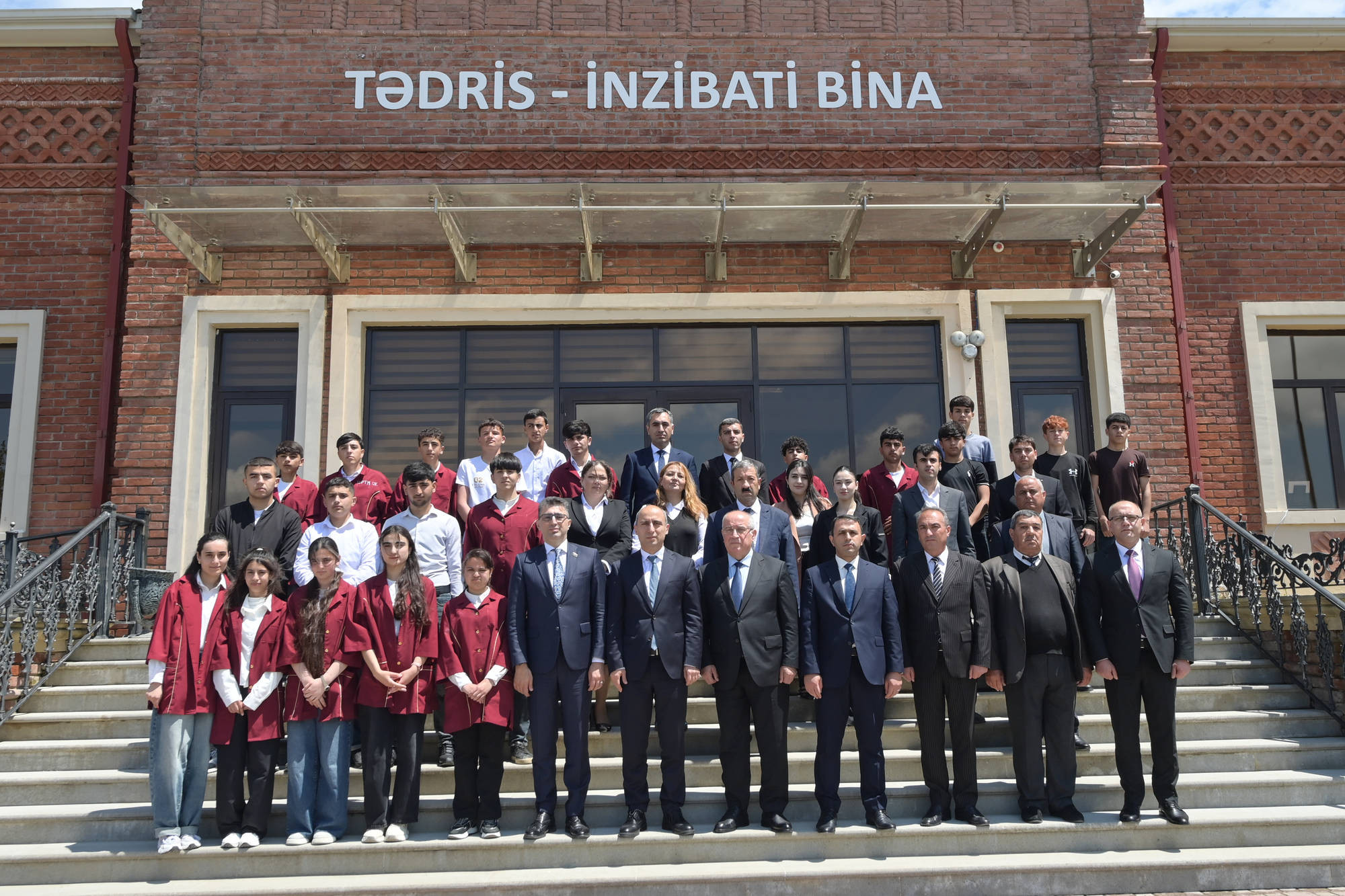 Elm və təhsil naziri İsmayıllı Dövlət Peşə Təhsil Mərkəzinin Qobustan korpusunda olub