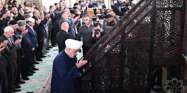 Bayram namazının saatı AÇIQLANIB