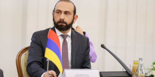 Mirzoyan: Rusiya ilə münasibətləri kəsmək niyyətimiz yoxdur