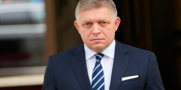Fitso: Bir sıra Aİ liderləri Slovakiyanın iddiasına qoşula bilər