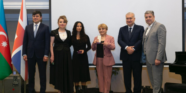 Böyük Britaniyada Azərbaycan icması ilə səmərəli görüş baş tutub
