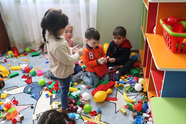 Uşaqların bağçaya qəbulunda sosial meyarlar müzakirə olunur