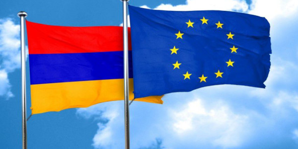 Moskva Brüssel xəttinə görə İrəvanı tənqid edib