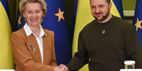 Zelenski Avropa Komissiyası ilə dron layihəsini müzakirə edib