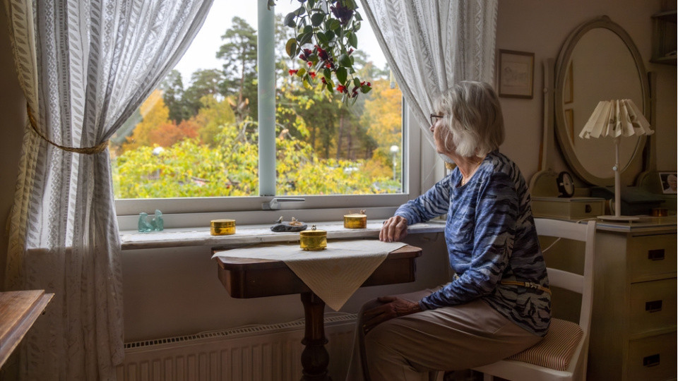 Tək yaşayan insanlarda Alzheimer xəstəliyinə tutulma riski 50% daha yüksəkdir