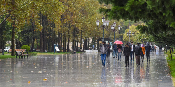Bakıda hava niyə qəfil dəyişir? – Səbəb AÇIQLANDI