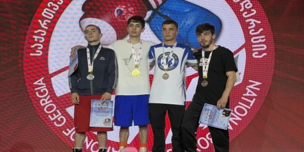 Azərbaycan boksçuları Batumidə beynəlxalq turnirdə 5 medal qazanıb