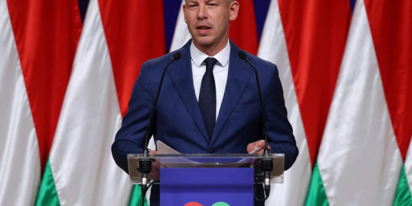 Macarıstan Ukraynaya yardım etməyəcəyini bildirib