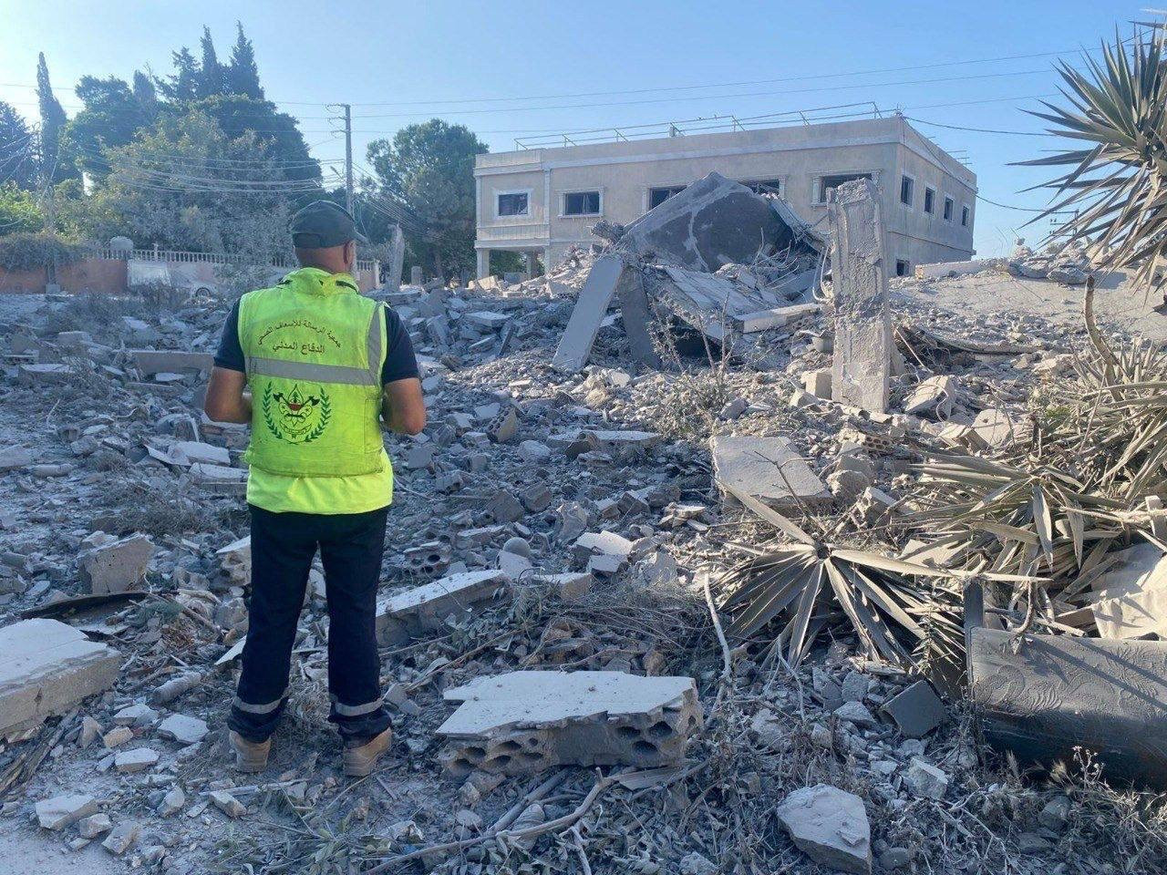 İsrail aviasiyası Hizbullah liderinin ailə evini hədəf alıb