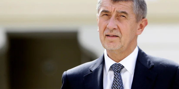 Babiş: Aİ Roma İmperiyasının süqutunu xatırladan yolla irəliləyir