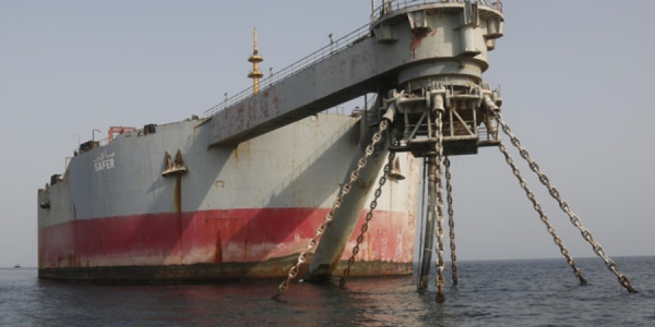 Fransa Atlantik okeanında Rusiya tankerinə müdaxilə edib
