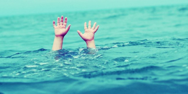 5 yaşlı uşaq su anbarında boğularaq ölüb