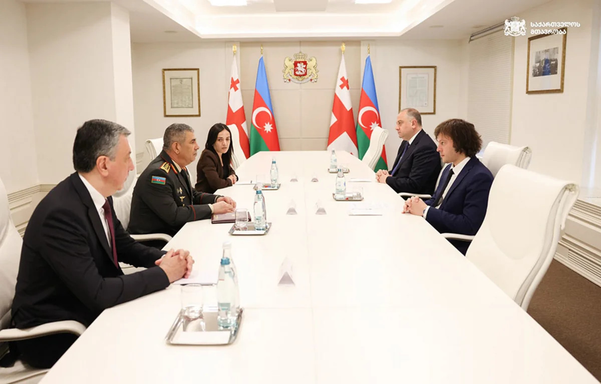 Azərbaycan və Gürcüstan arasında hərbi əməkdaşlıq müzakirə olunub