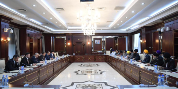 Beynəlxalq Siqh Federasiyasının nümayəndələri Milli Məclisdə olublar
