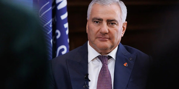 Ermənistanda Rusiya oliqarxının tərəfdarına qarşı cinayət işi açılıb