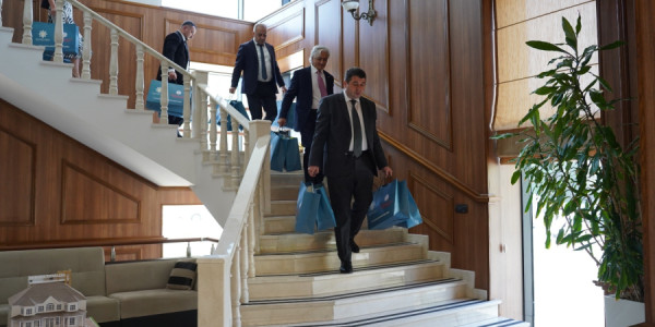1 İyun- Uşaqların Beynəlxalq Müdafiəsi Günü ilə əlaqədar olaraq Bakı şəhəri 2 saylı Uşaq evi sosial xidmət müəssisəsi ziyarət olunub