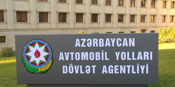 Qobustan qəsəbəsində bir aşırımlı körpünün inşasına start verilib