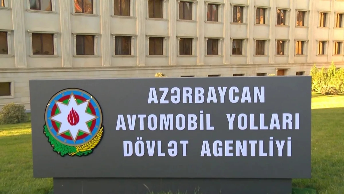 Qobustan qəsəbəsində bir aşırımlı körpünün inşasına start verilib