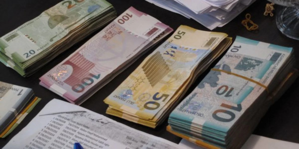 Milli Məclis diplomatik xidmət əməkdaşlarının sosial təminatına dair qanun dəyişikliyini qəbul edib