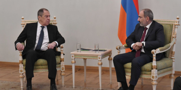 Lavrov Paşinyanı referendum keçirməyə çağırdı: Sözlərinizə görə məsuliyyət daşıyın