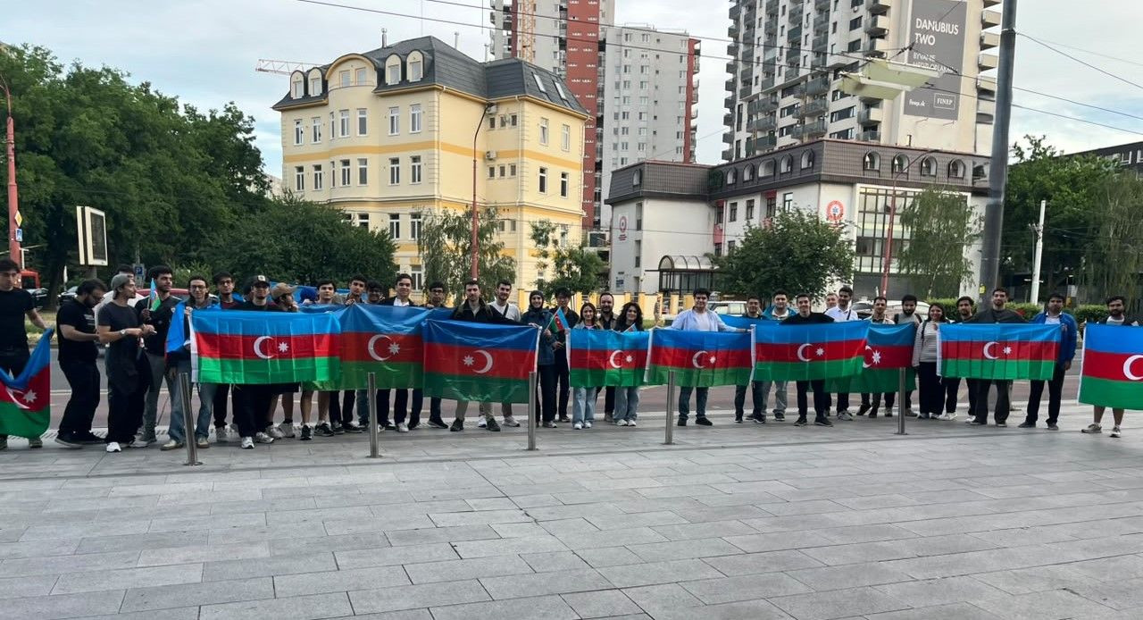 Diasporumuz Avropa çempionu olan millimizə dəstək olub