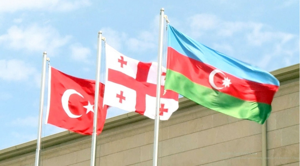 Azərbaycan–Gürcüstan–Türkiyə XİN rəhbərlərinin üçtərəfli görüşü başlayıb