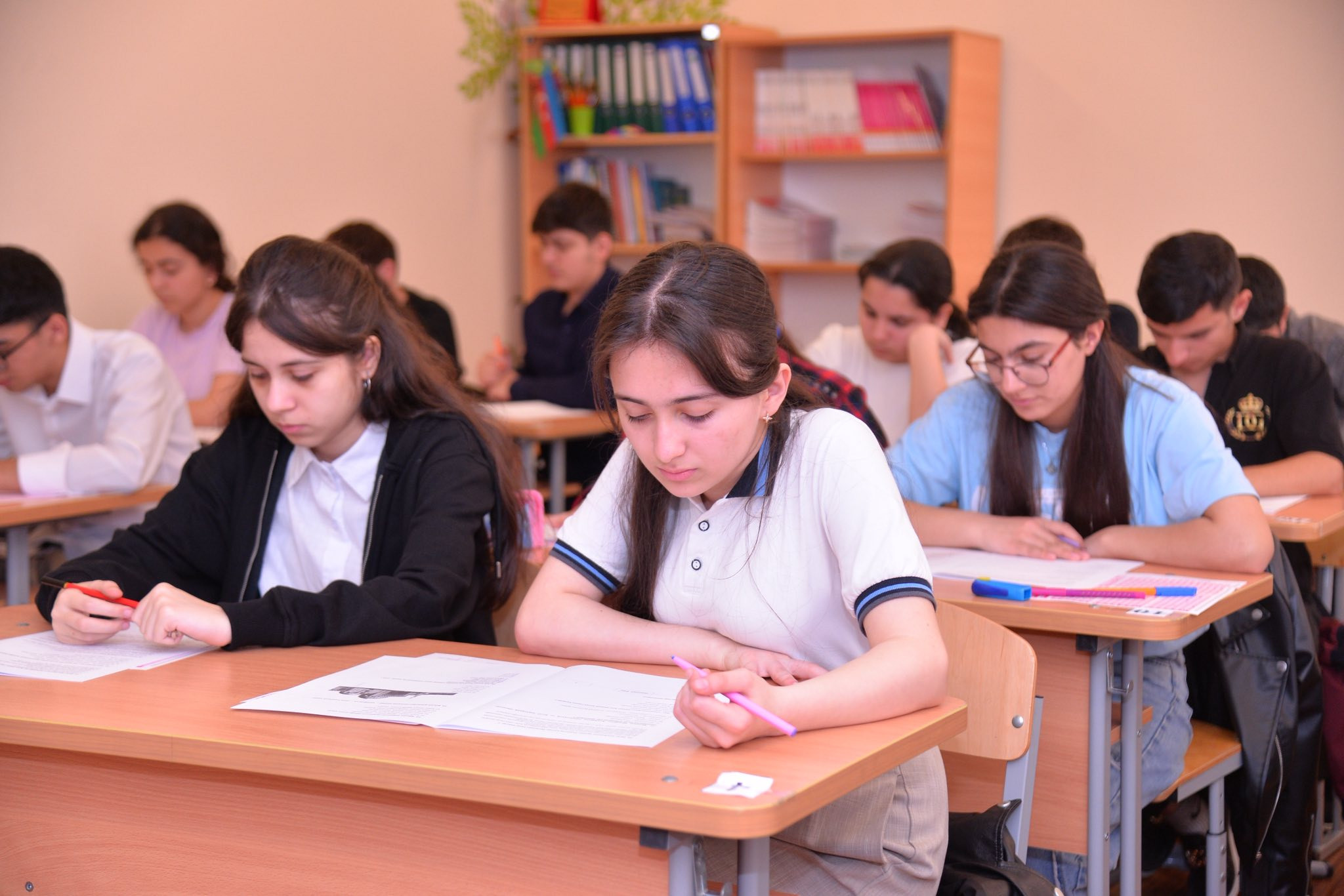 Minlərlə şagirdi maraqlandıran xəbər: Qəbul başlayır