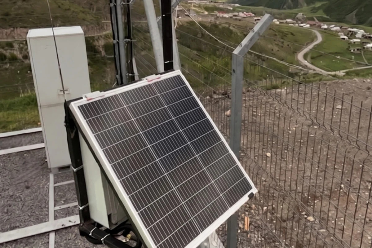 Kəlbəcərdə günəş enerjisi ilə işləyən radiomonitorinq stansiyası istifadəyə verildi