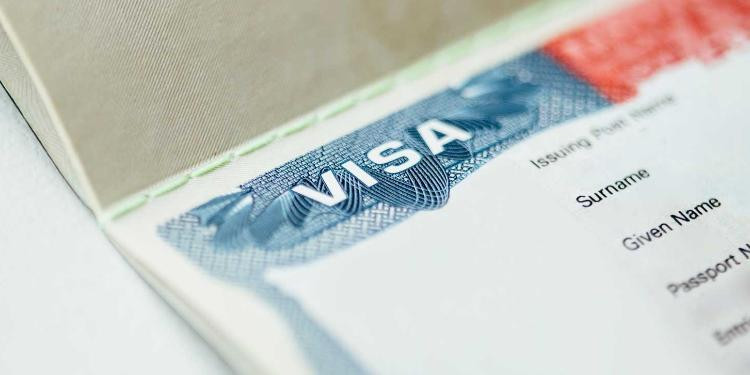 Gürcüstan Avropa İttifaqı ilə vizasız rejimi Rusiyaya görə itirə bilər