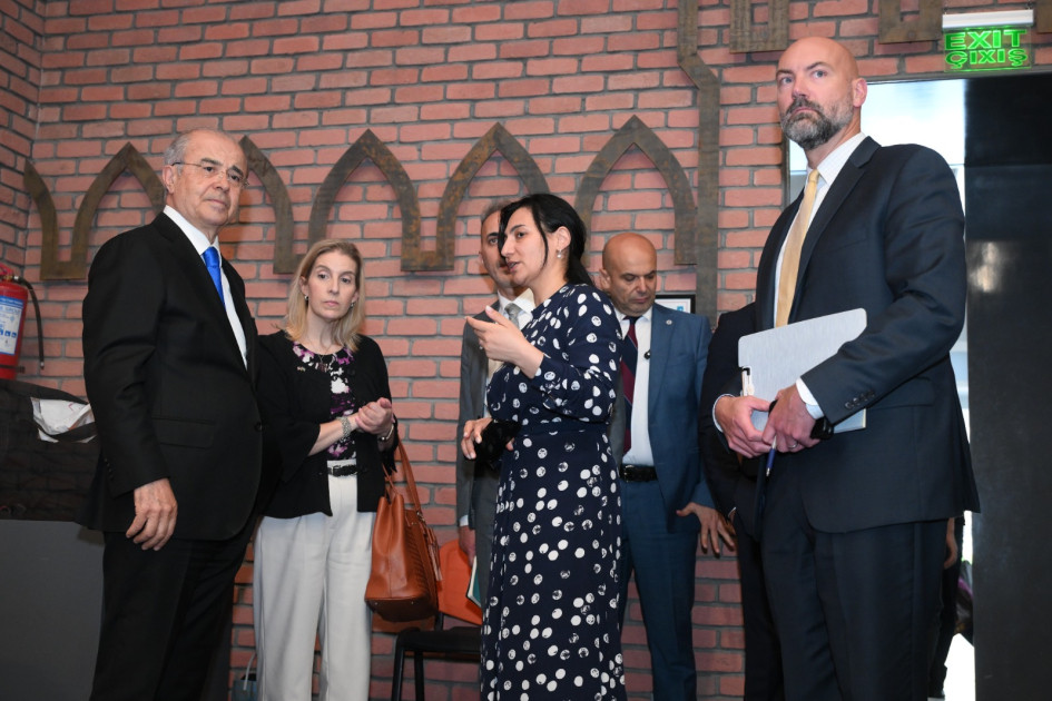 ABŞ səfirliyinin nümayəndə heyəti Azərbaycan İdman Akademiyası ilə tanış olub
