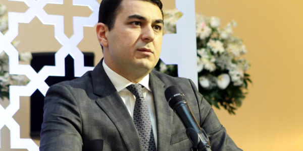 Adil Kərimli: Kitabxanaların bağlanmasından söhbət getmir