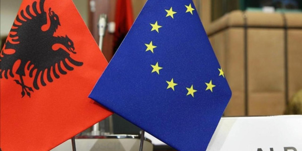 Albaniyadan diqqət çəkən etiraf: